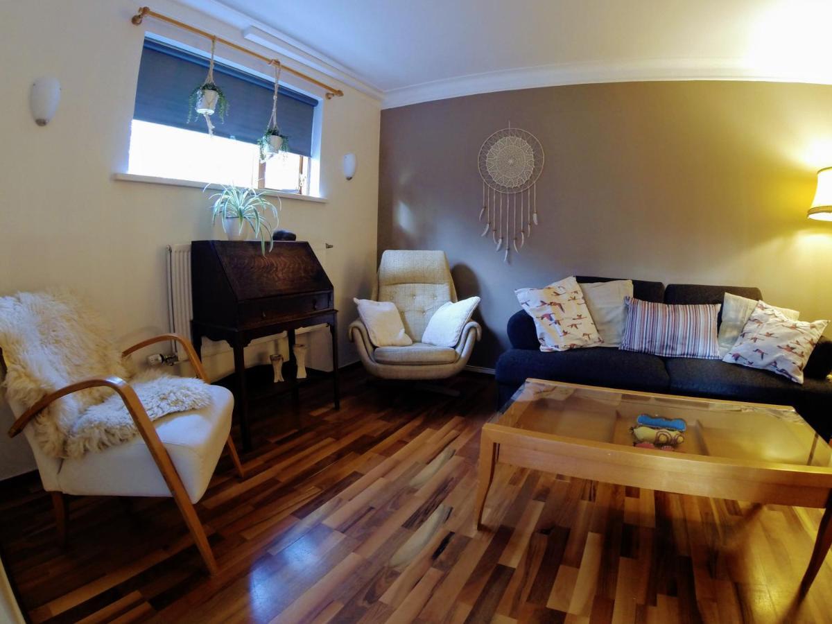 Skjolbraut - Cozy Apartment - Central Location - Free Parking - Close To A Public Swimming Pool And Sky Lagoon Рейк'явік Екстер'єр фото